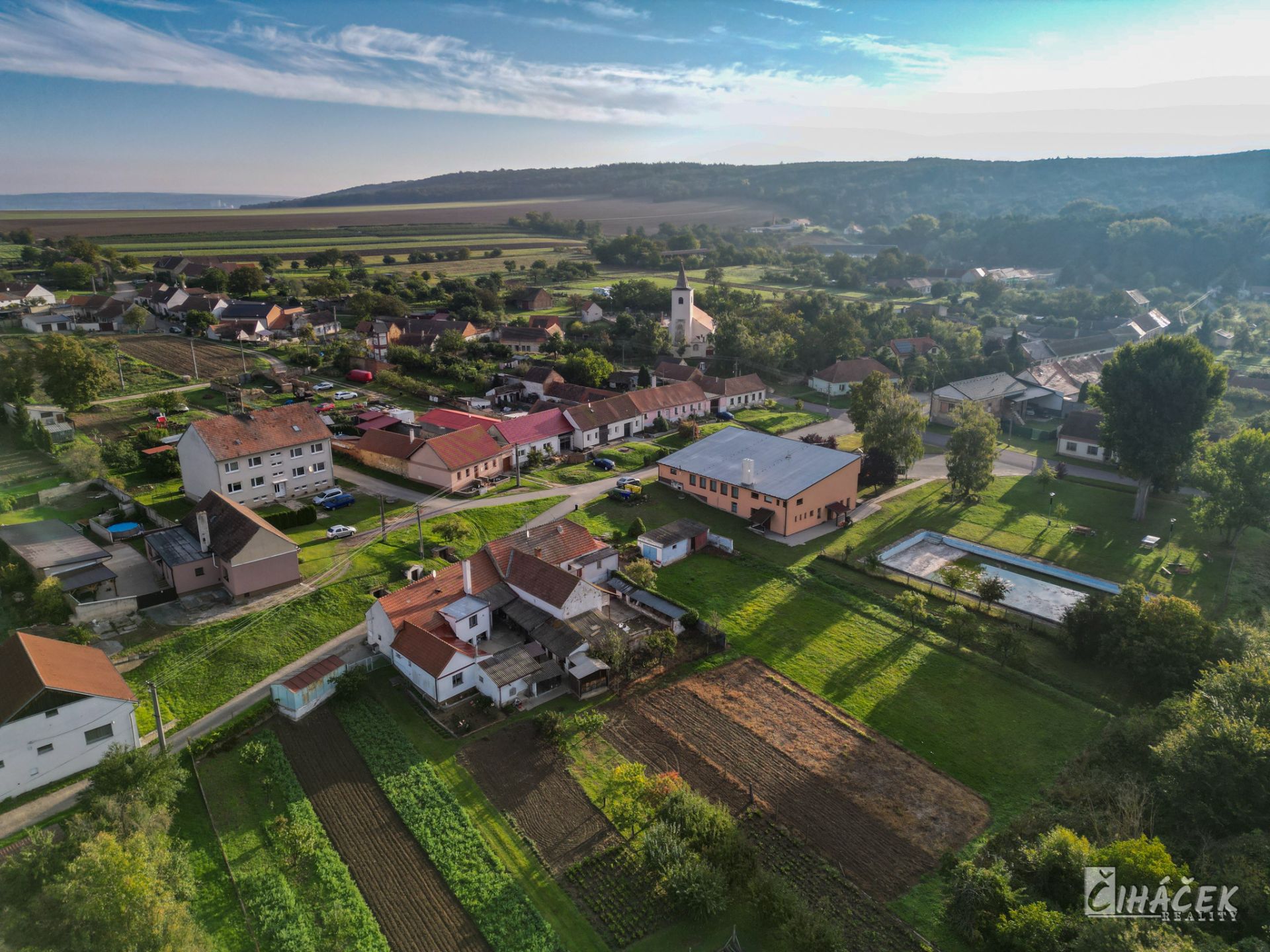 prodej_domu_31_kadov_u_moravskeho_krumlova_obec_dron_-_zdenek_cihacek_34