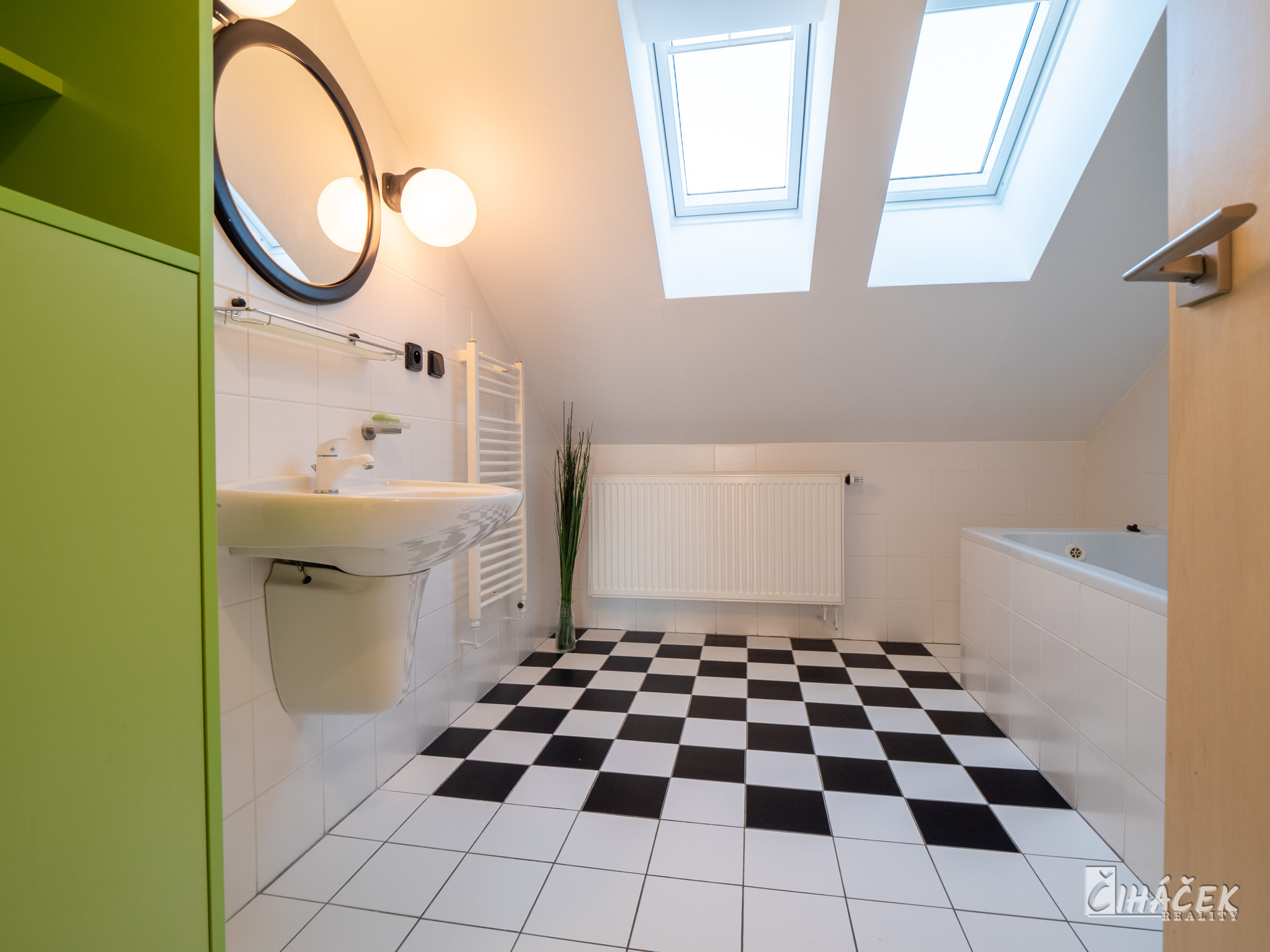 prodej_bytu_4kk_kurim_koupelna_-_zdenek_cihacek__25